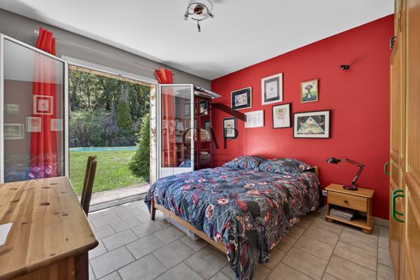 AUX PORTES D'AIX – MAGNIFIQUE PROPRIÉTÉ DE 210 M² AVEC VUE SAINTE-VICTOIRE ET PISCINE