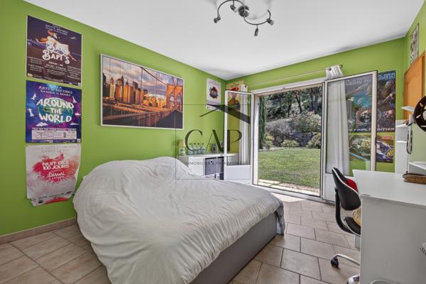 AUX PORTES D'AIX – MAGNIFIQUE PROPRIÉTÉ DE 210 M² AVEC VUE SAINTE-VICTOIRE ET PISCINE