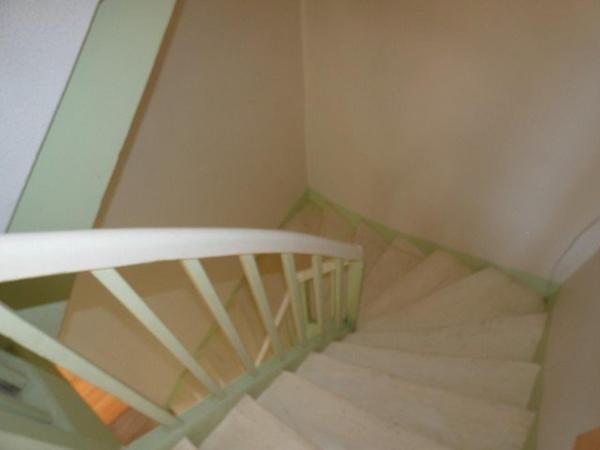 Maison spacieuse de 194 m² trois garages et jardin.