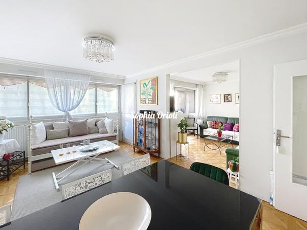Appartement
         4 pièces
        - 84 m² 254 990 € *