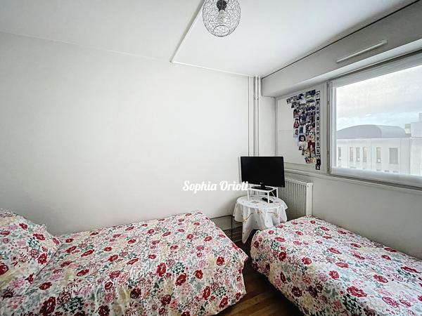 Appartement
         4 pièces
        - 84 m² 254 990 € *