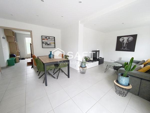 Maison rénovée avec goût dans un environnement paisible et verdoyant