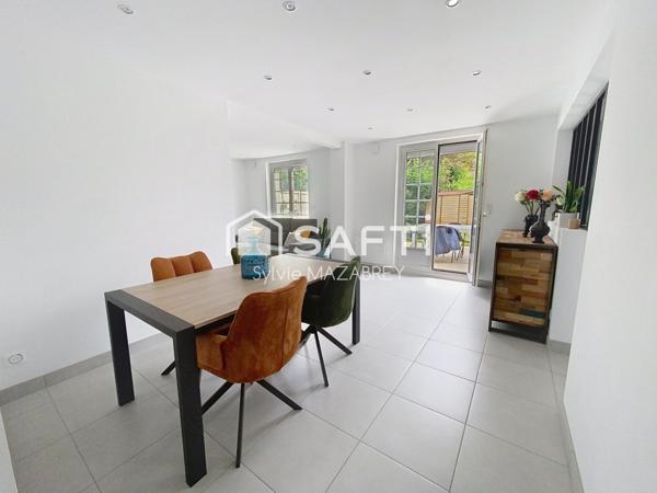 Maison rénovée avec goût dans un environnement paisible et verdoyant