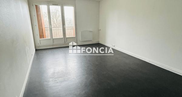 Location Studio 32.79 m² - Savigny-sur-orge 91600