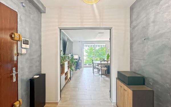 Appartement à vendre    3 pièces • 80 m2 Martigues