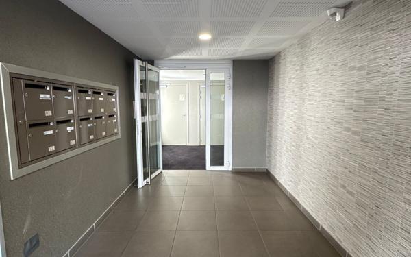 Appartement à vendre    2 pièces • 44,02 m2 Mérignac