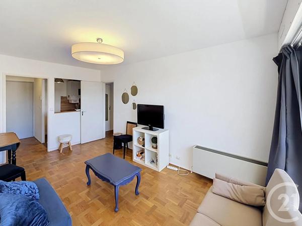 Appartement F2 à vendre  2 pièces - 39 m 2   CHARTRES  - 28