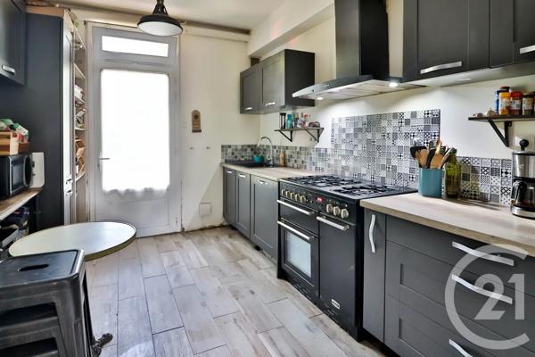 Maison à vendre  7 pièces - 173 m 2   ETRECHY  - 91