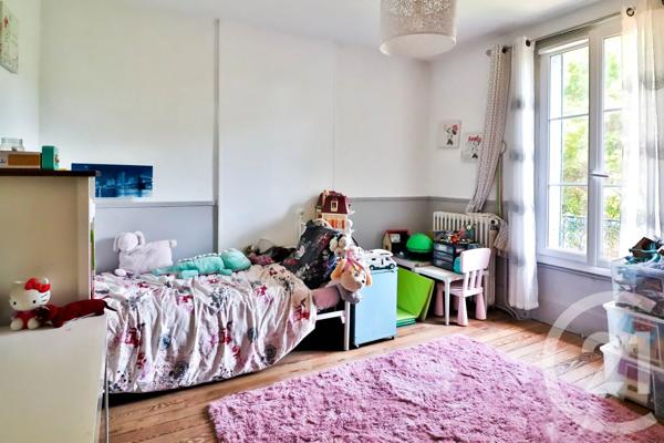 Maison à vendre  7 pièces - 173 m 2   ETRECHY  - 91