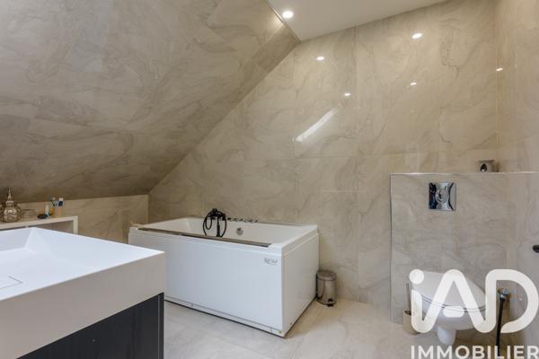 Maison à vendre 10 pièces 250 m² Goussainville