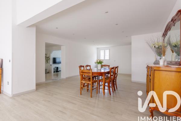 Maison à vendre 10 pièces 250 m² Goussainville