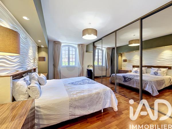 Maison à vendre 8 pièces 313,43 m² Champs-sur-Marne