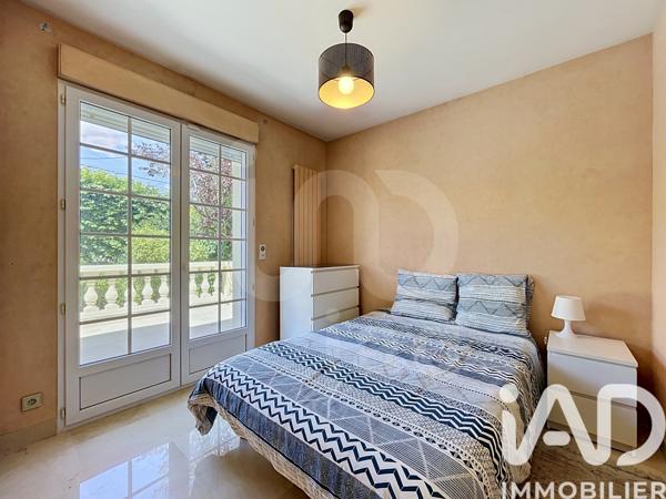 Maison à vendre 8 pièces 313,43 m² Champs-sur-Marne
