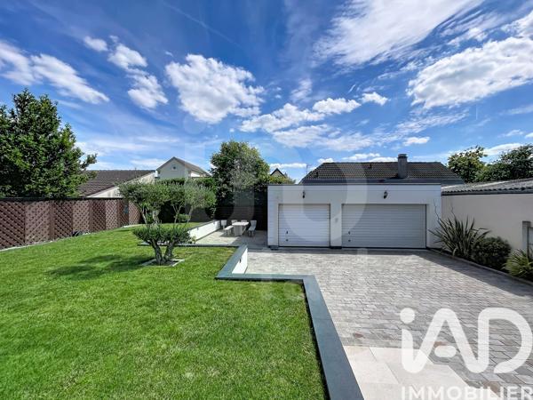 Maison à vendre 8 pièces 313,43 m² Champs-sur-Marne