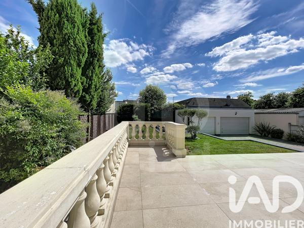 Maison à vendre 8 pièces 313,43 m² Champs-sur-Marne