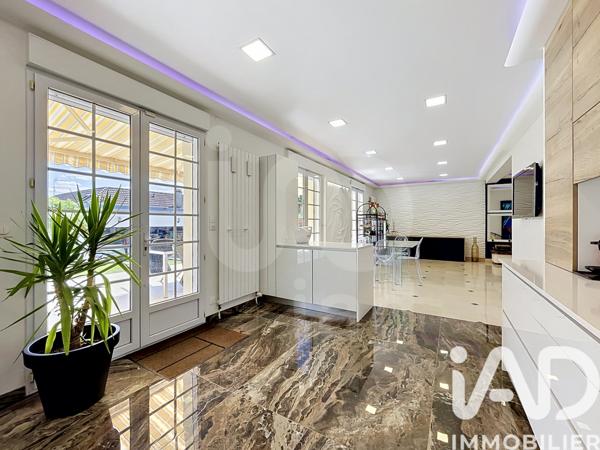 Maison à vendre 8 pièces 313,43 m² Champs-sur-Marne