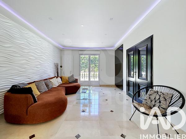 Maison à vendre 8 pièces 313,43 m² Champs-sur-Marne