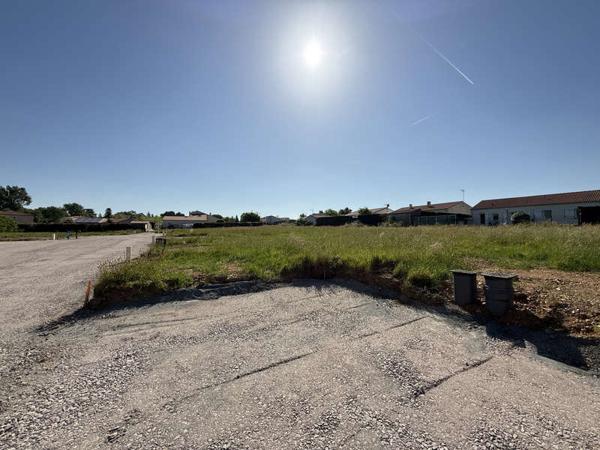 / Vente Terrain 305 m²