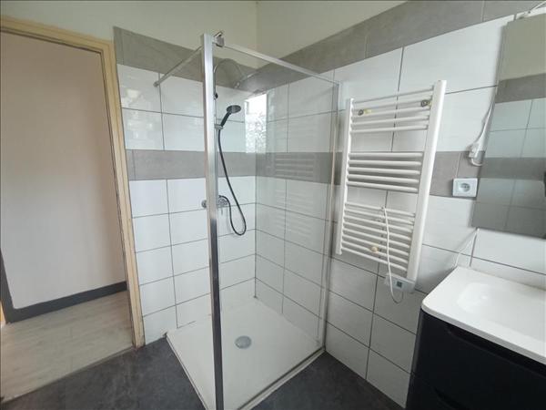 Maison à vendre |  Saint-Germain-de-Lusignan |  4 pièces | 110 m²