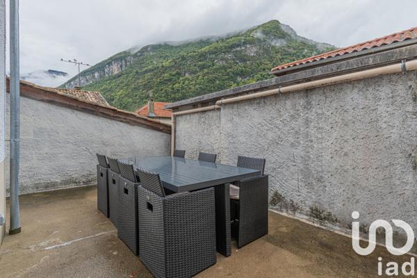 Immeuble à vendre 400 m² Veurey-Voroize