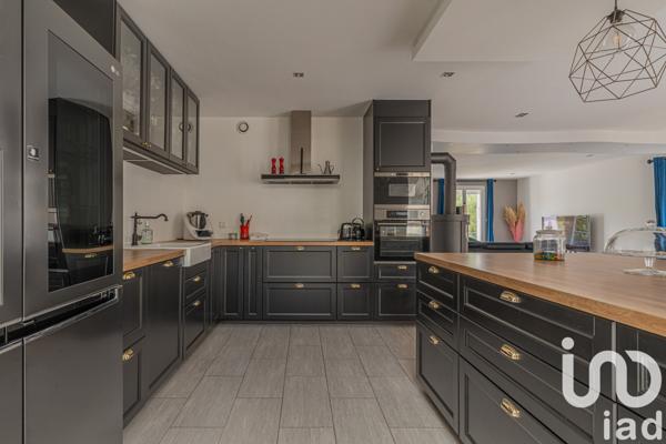 Immeuble à vendre 400 m² Veurey-Voroize