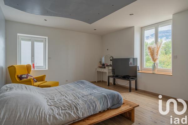 Immeuble à vendre 400 m² Veurey-Voroize