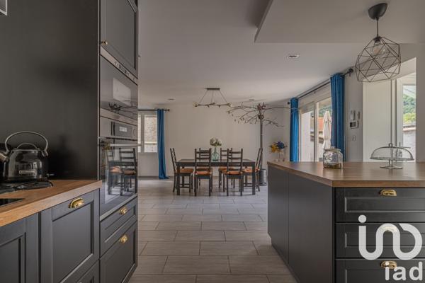 Immeuble à vendre 400 m² Veurey-Voroize