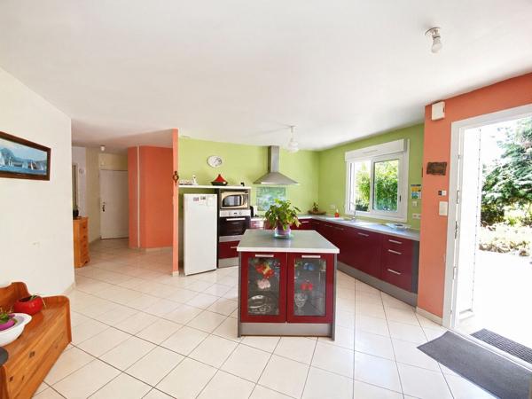 Maison
         3 pièces
        - 85 m² 239 900 € *