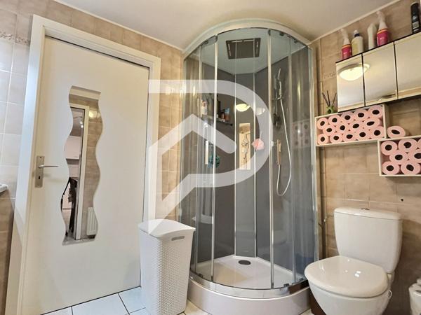 Maison 11 pièces 182 m2