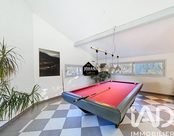 Maison à vendre 11 pièces 335 m² Vaison-la-Romaine