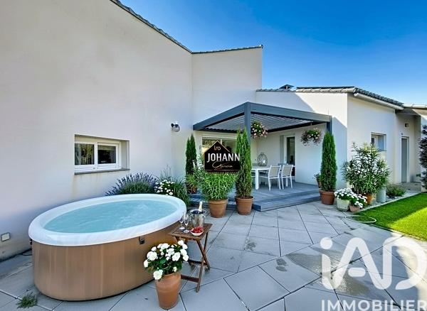 Maison à vendre 11 pièces 335 m² Vaison-la-Romaine