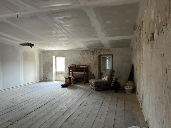 Immeuble à vendre |  Lesparre-Médoc |  270 m²