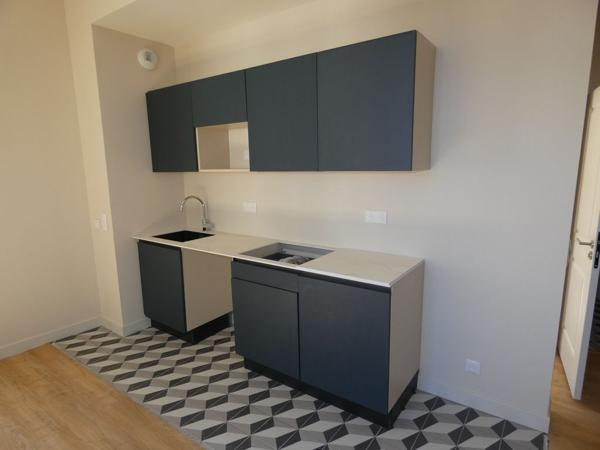 NARBONNE - À louer - T3 rénovés Quai Dillon