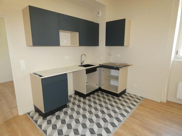 NARBONNE - À louer - T3 rénovés Quai Dillon