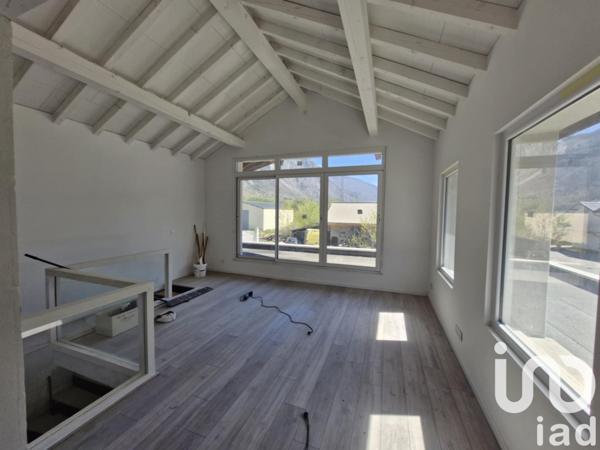 Immeuble à vendre 276 m² Saint-Julien-Mont-Denis