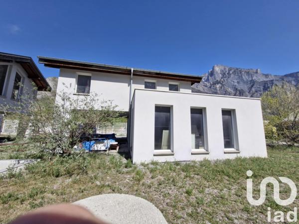 Immeuble à vendre 276 m² Saint-Julien-Mont-Denis