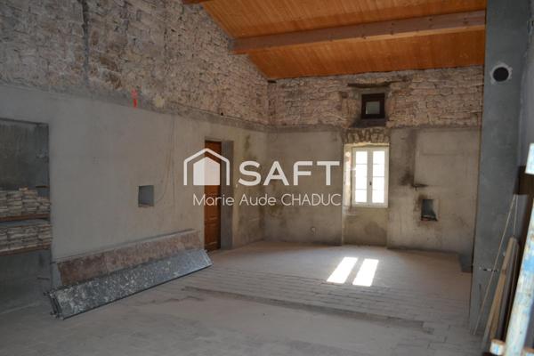 Mas 272 m2, jardin attenant constructibe, non mitoyen