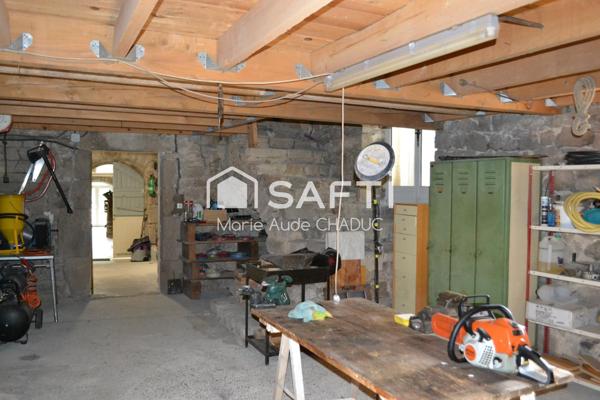 Mas 272 m2, jardin attenant constructibe, non mitoyen