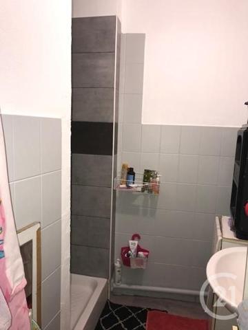 Immeuble à vendre  102 m2 LA FERE - 02