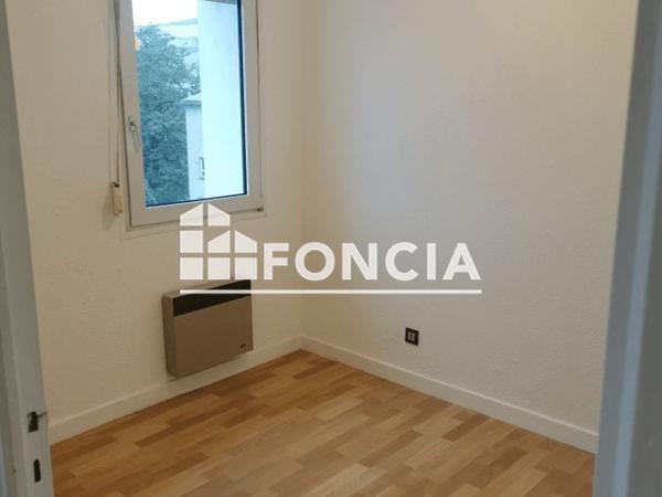 Location Studio 27.99 m² - 12 RUE DES FABRIQUES Nancy 54000