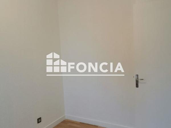 Location Studio 27.99 m² - 12 RUE DES FABRIQUES Nancy 54000