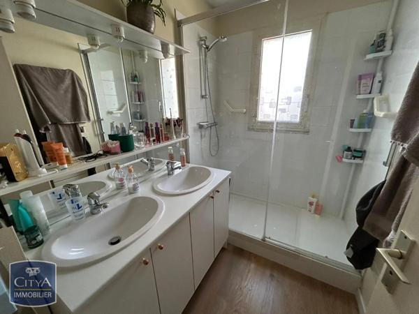 Appartement à louer 3 pièces 66.77m²