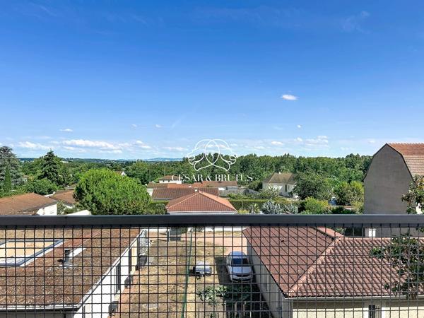 Appartement T3/T4 de 65 m2 proche bords de Loire à Roanne