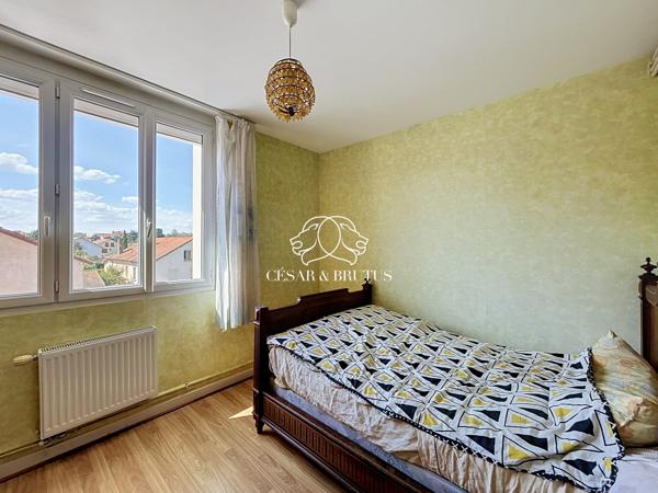Appartement T3/T4 de 65 m2 proche bords de Loire à Roanne