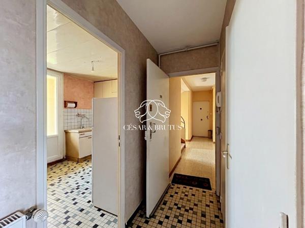 Appartement T3/T4 de 65 m2 proche bords de Loire à Roanne