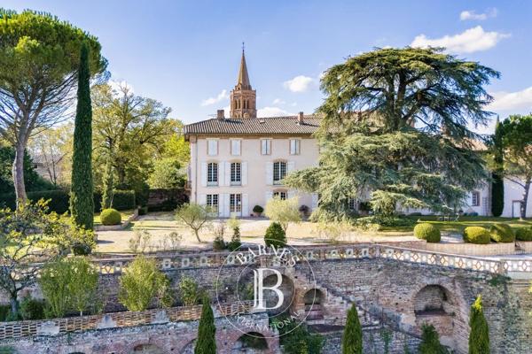 Gaillac, Hôtel particulier 7 Chambres -  480 m² à vendre