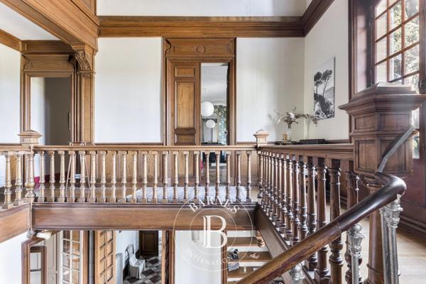 Gaillac, Hôtel particulier 7 Chambres -  480 m² à vendre