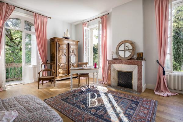 Gaillac, Hôtel particulier 7 Chambres -  480 m² à vendre