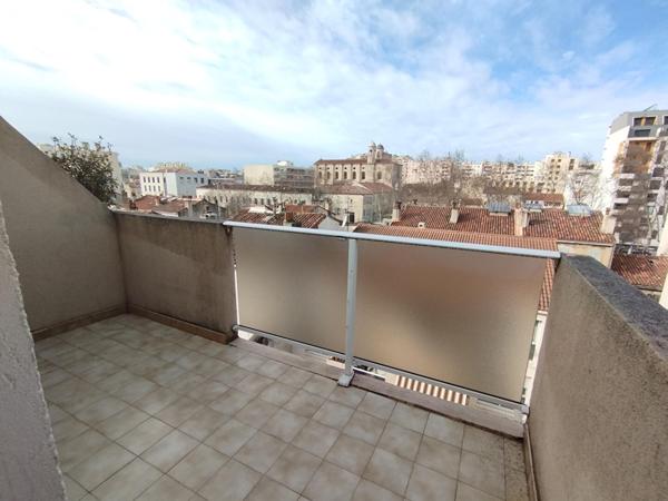 Appartement  2 pièces 46.12m² LES CHARTREUX  13004
