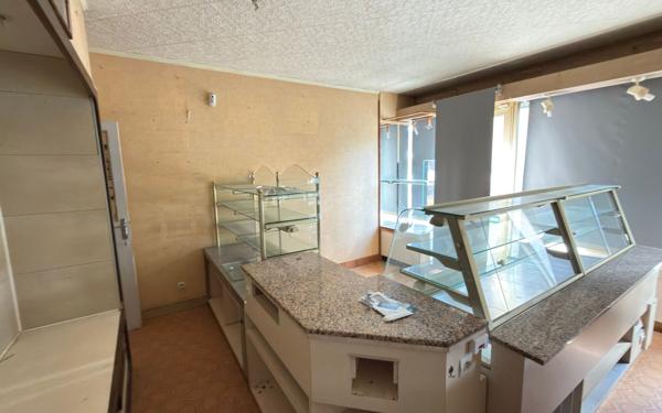 Maison à vendre    5 pièces • 326 m2 Péronne